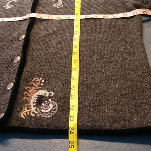 Croft & Barrow Women's XL Wool Blend Velvet Trim Silver tone Metal Buttons - Picture 4 of 9